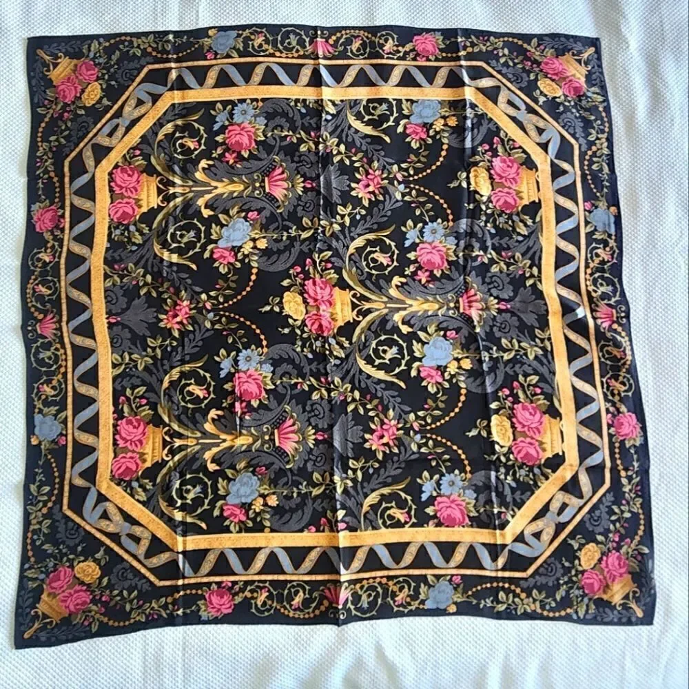 Liz Claiborne 100% silk flora collectivist l scrave